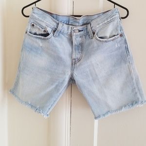 501 LEVI'S JEAN SHORTS